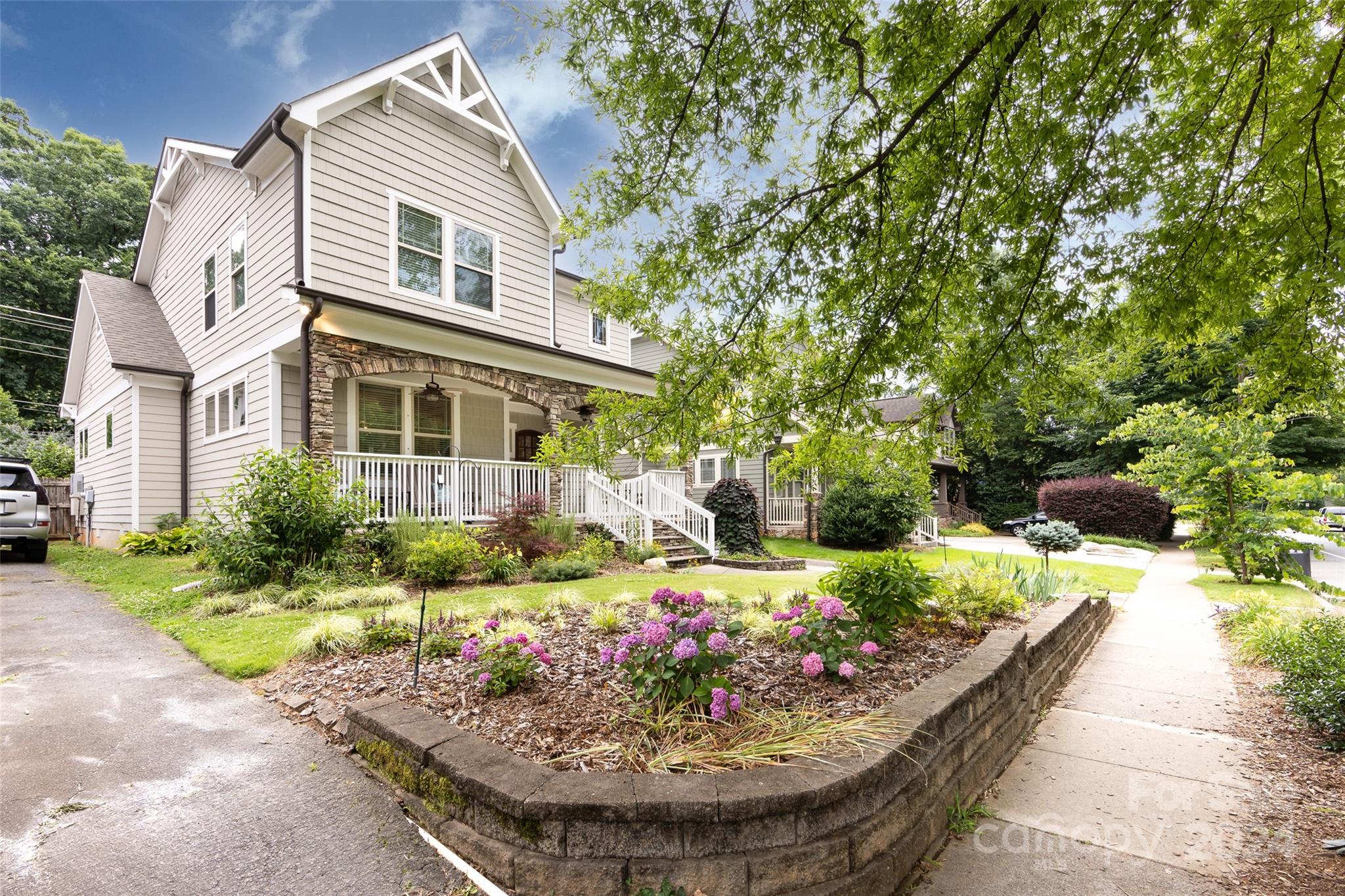 2225 Commonwealth Avenue Charlotte NC 28205