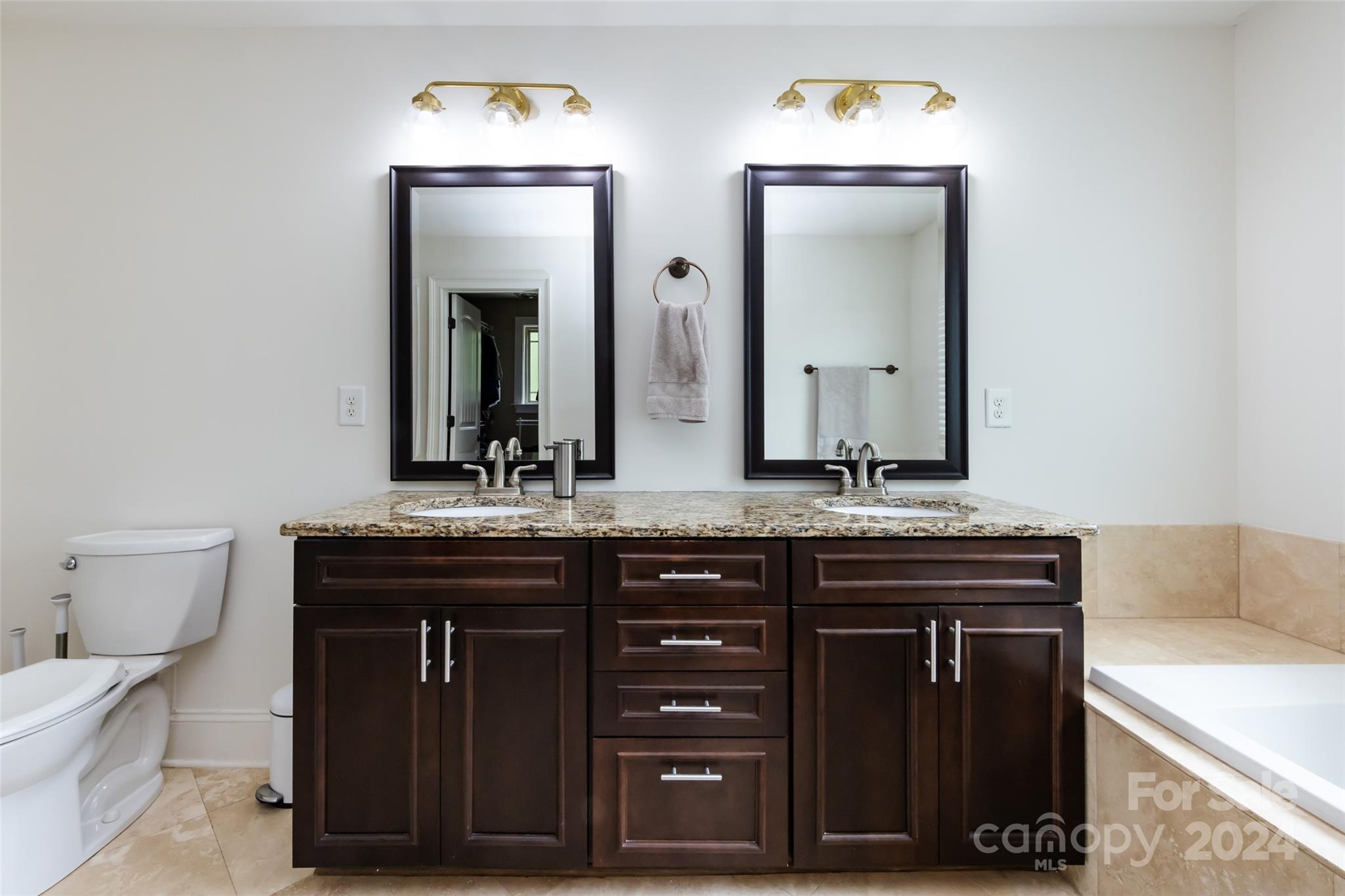 2225 Commonwealth Avenue Charlotte NC 28205