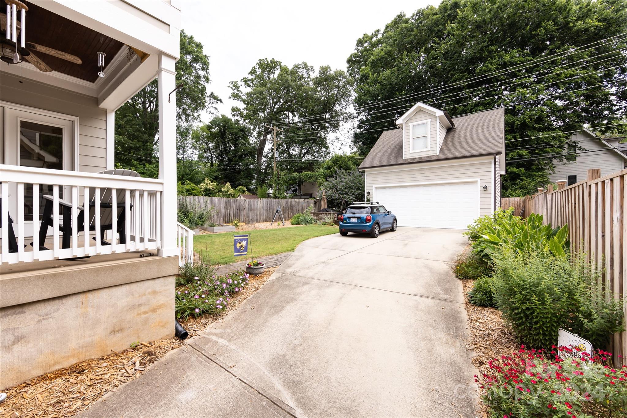 2225 Commonwealth Avenue Charlotte NC 28205