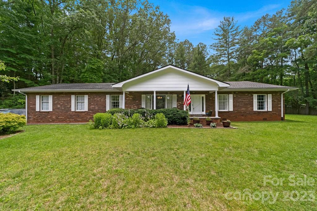61 Tamara Court Pisgah Forest NC 28768
