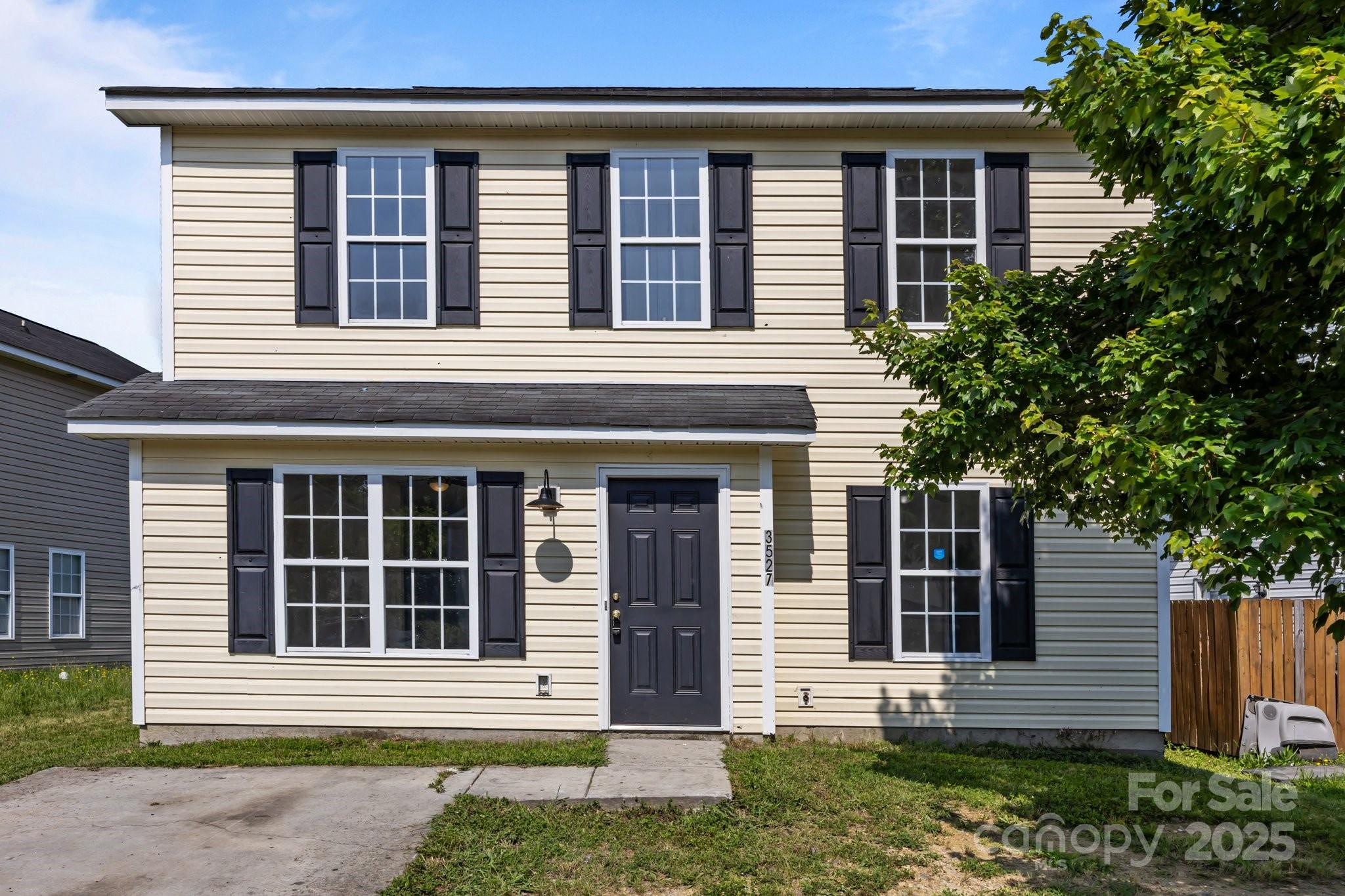 3527 Crestridge Drive Charlotte NC 28217
