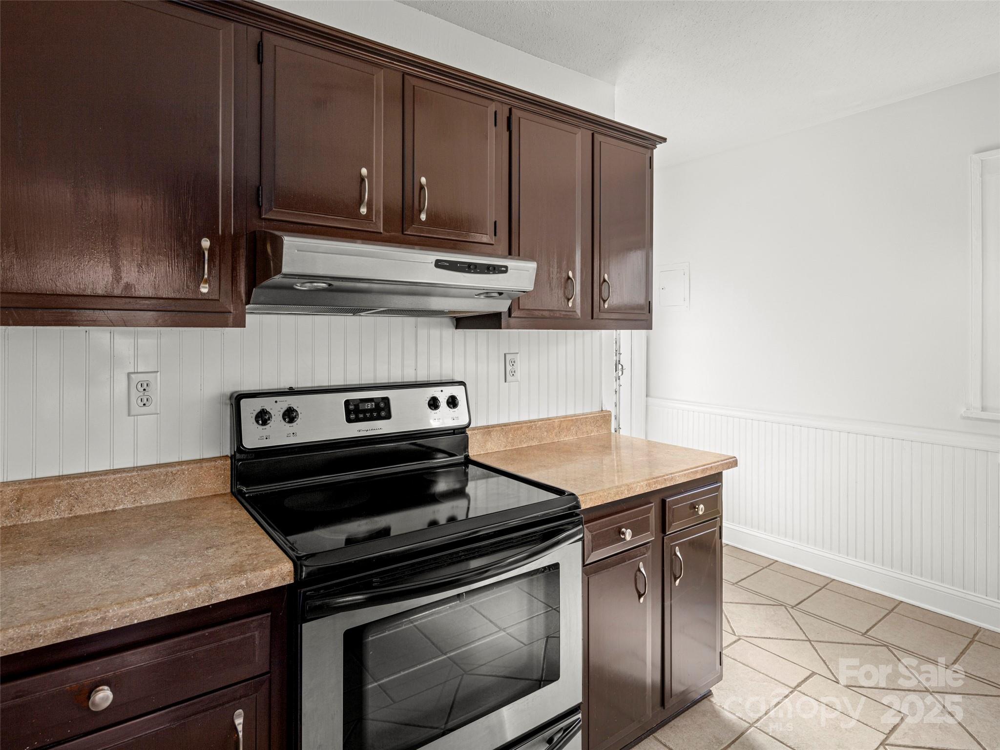 6 Buckingham Court Asheville NC 28803