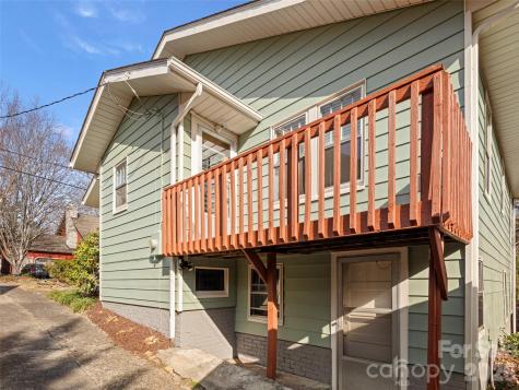 6 Buckingham Court Asheville NC 28803