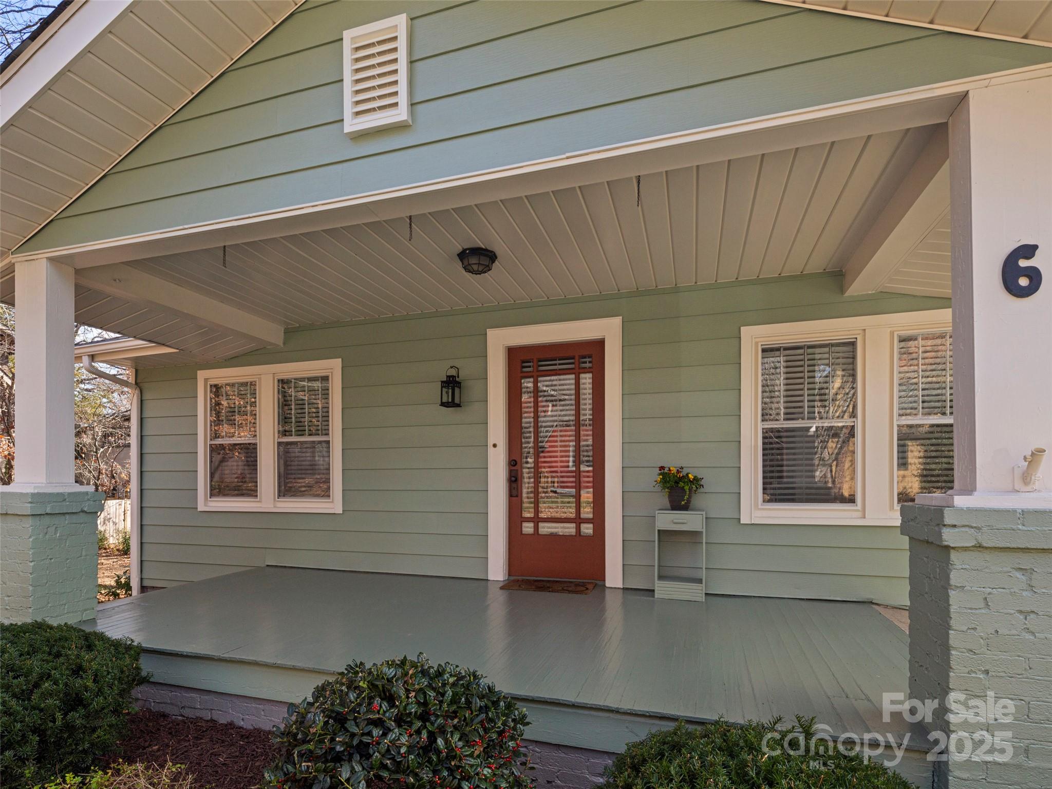 6 Buckingham Court Asheville NC 28803