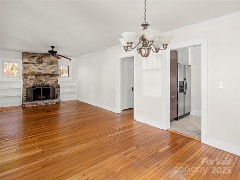 6 Buckingham Court Asheville NC 28803