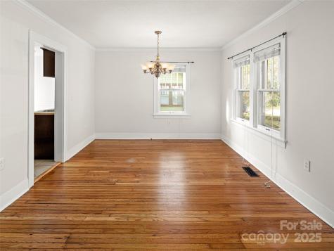 6 Buckingham Court Asheville NC 28803