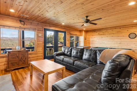 121 Scenic Wolf Drive Mars Hill NC 28754