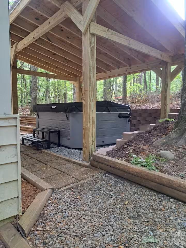 73 Pine Road Rosman NC 28772