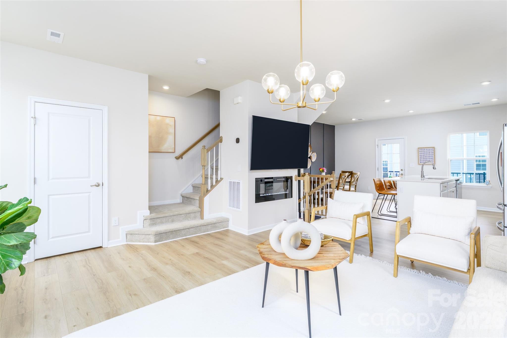 2102 Trout Lily Lane Matthews NC 28104