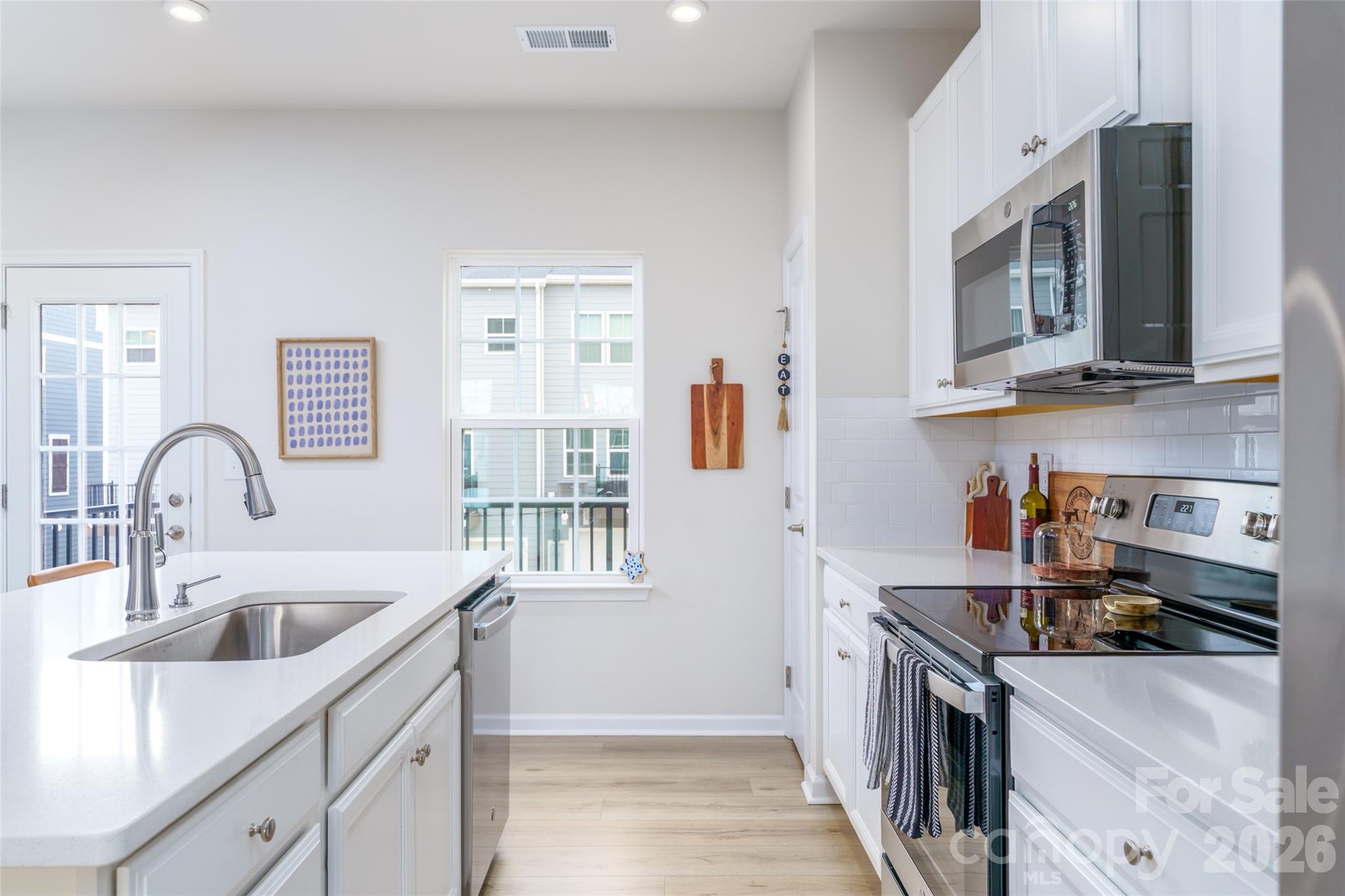 2102 Trout Lily Lane Matthews NC 28104
