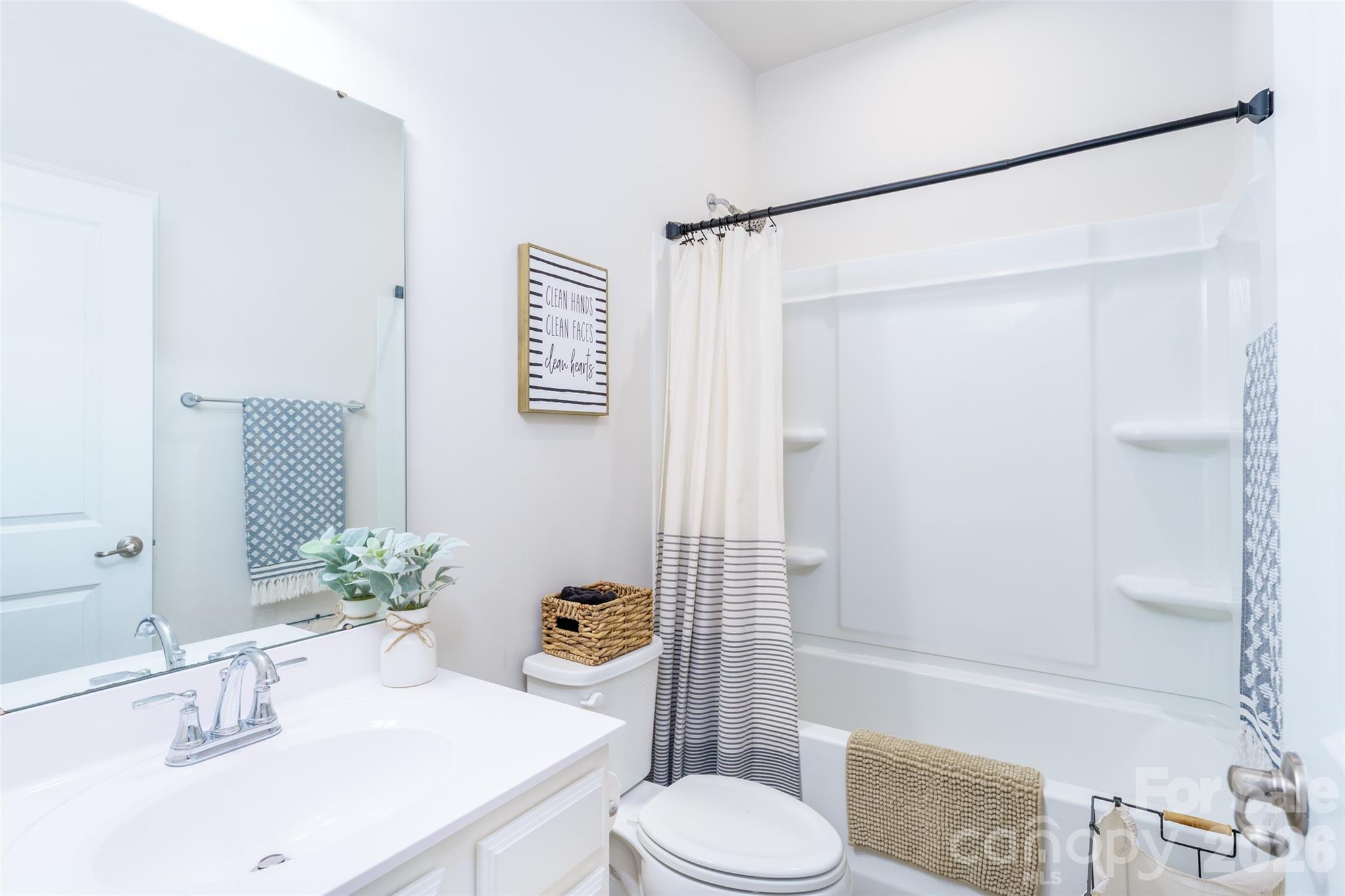 2102 Trout Lily Lane Matthews NC 28104