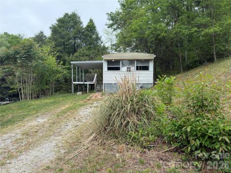 45 Overbrook Drive Saluda NC 28773