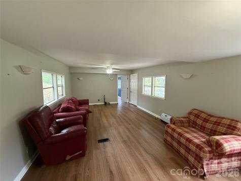 45 Overbrook Drive Saluda NC 28773