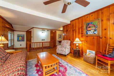 20 Vandalia Avenue Asheville NC 28806