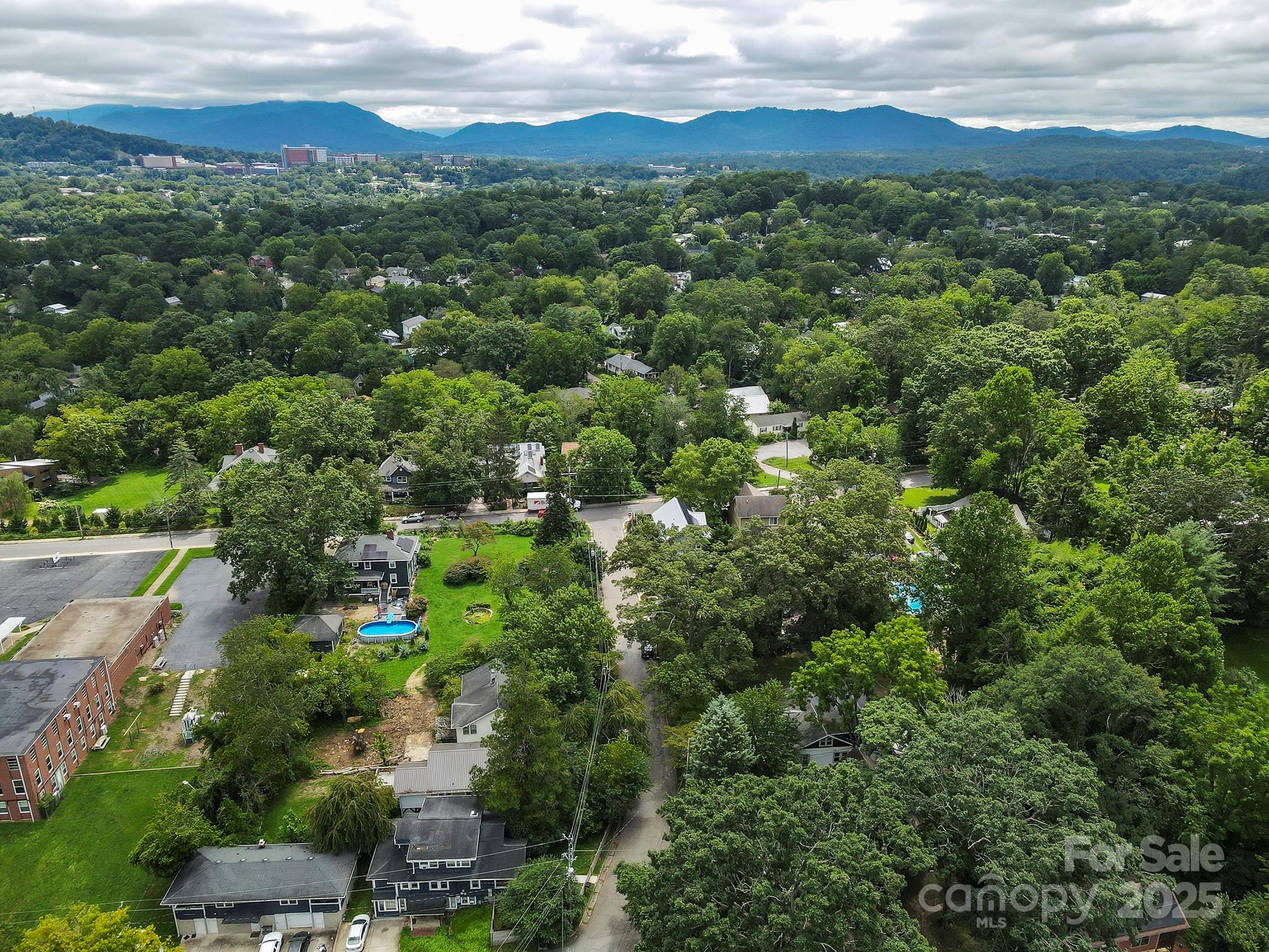 20 Vandalia Avenue Asheville NC 28806