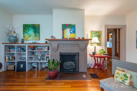 20 Vandalia Avenue Asheville NC 28806