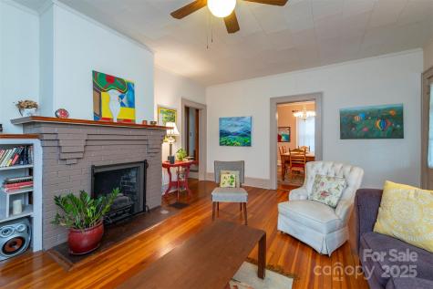 20 Vandalia Avenue Asheville NC 28806