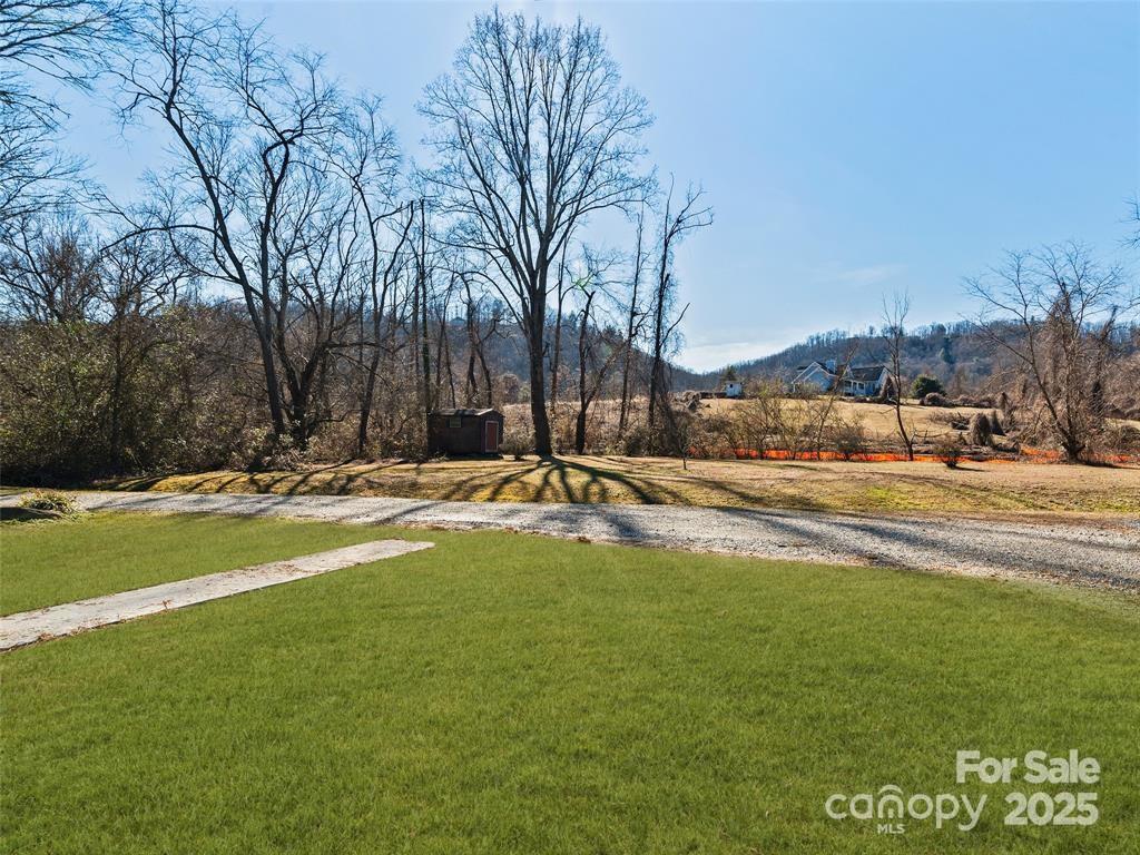 1109 S Prestonwood Drive Hendersonville NC 28739
