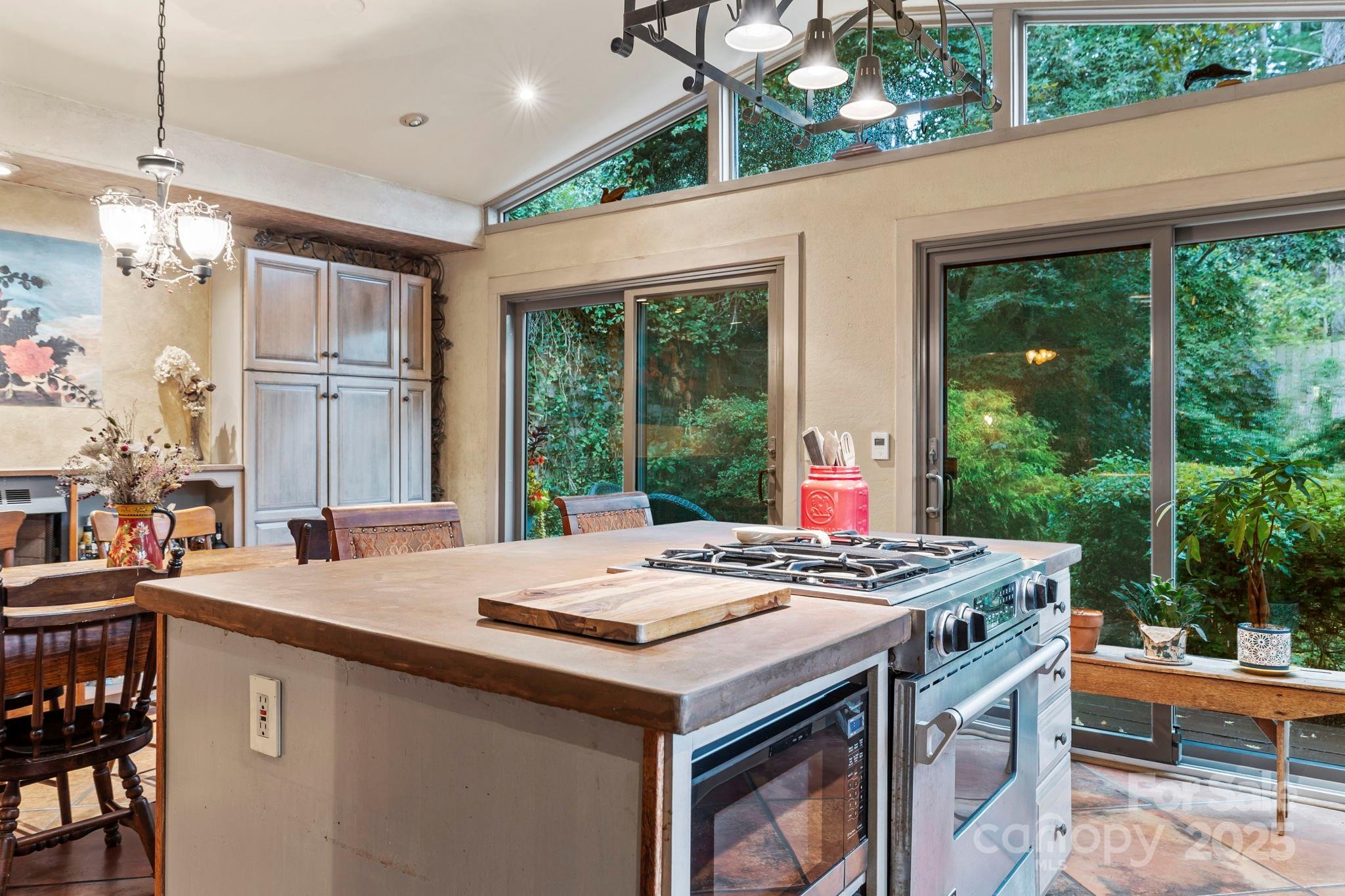 190 School Road Asheville NC 28806