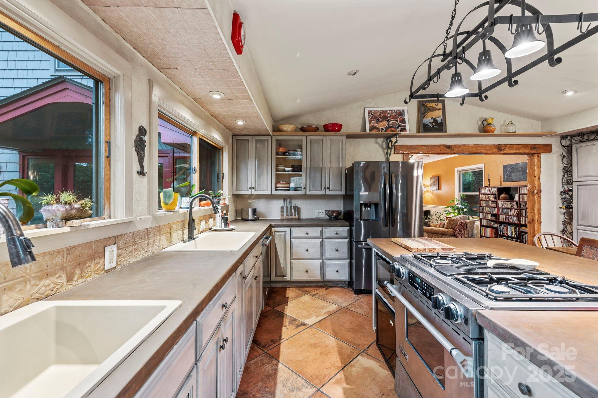 190 School Road Asheville NC 28806