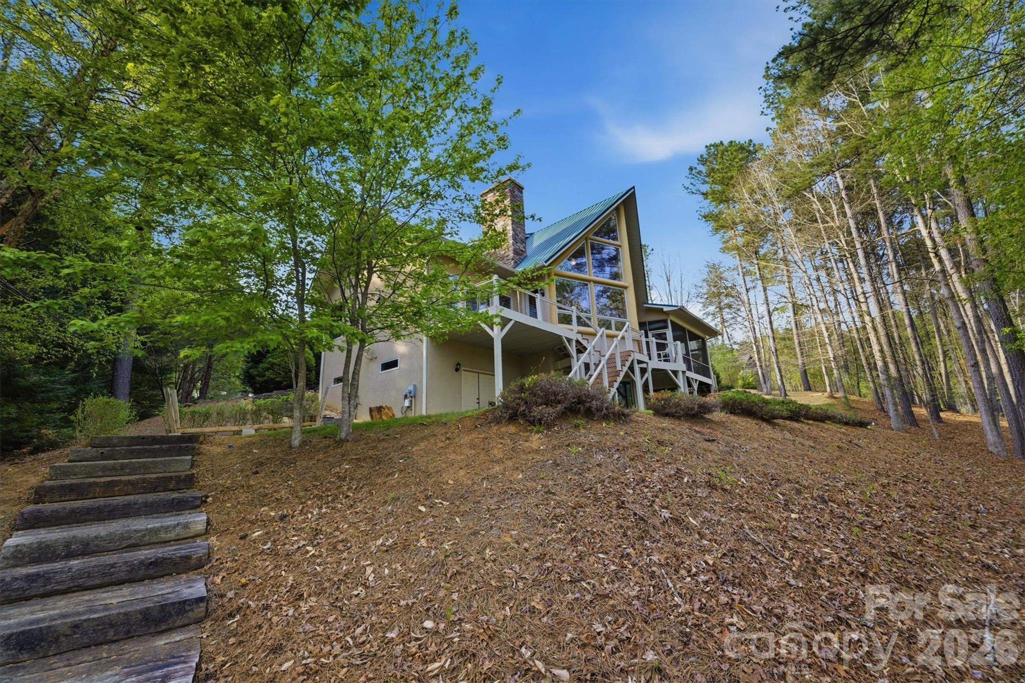 2224 W Paradise Harbor Drive Connelly Springs NC 28612