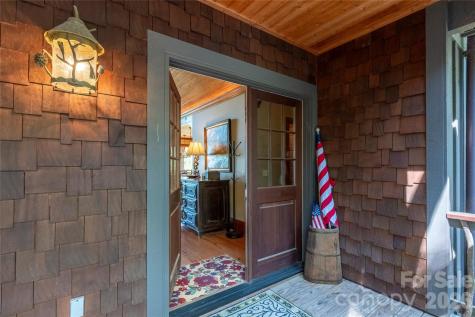 601 Hawk Mountain Road Lake Toxaway NC 28747