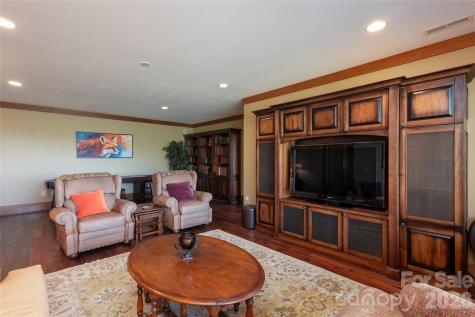 601 Hawk Mountain Road Lake Toxaway NC 28747