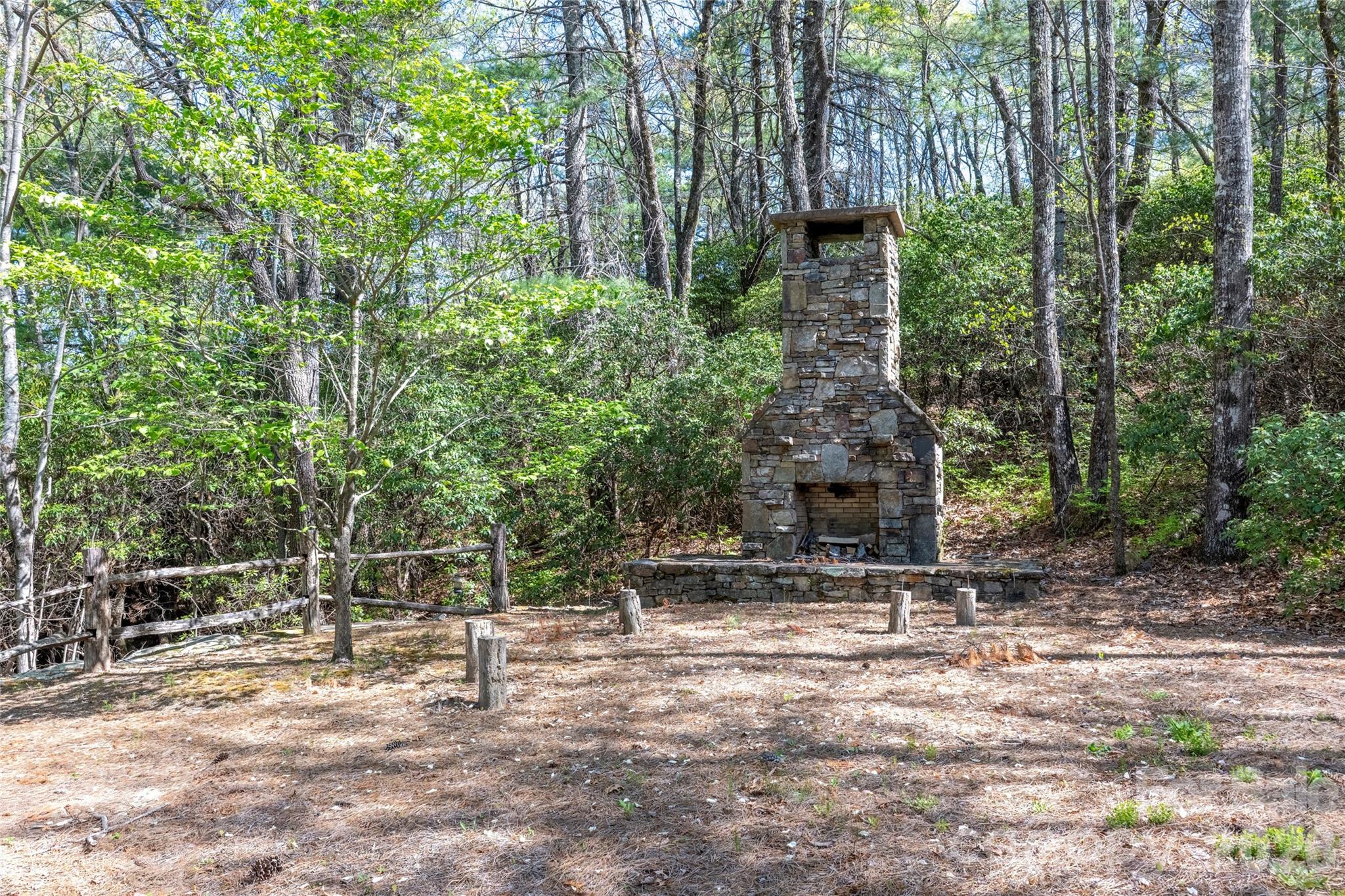 601 Hawk Mountain Road Lake Toxaway NC 28747