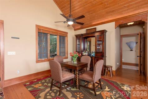 601 Hawk Mountain Road Lake Toxaway NC 28747