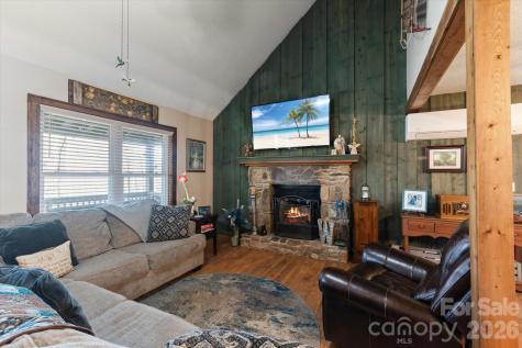 46 Hummingbird Drive Maggie Valley NC 28751
