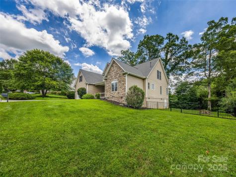 9 Foggy Glen Drive Arden NC 28704