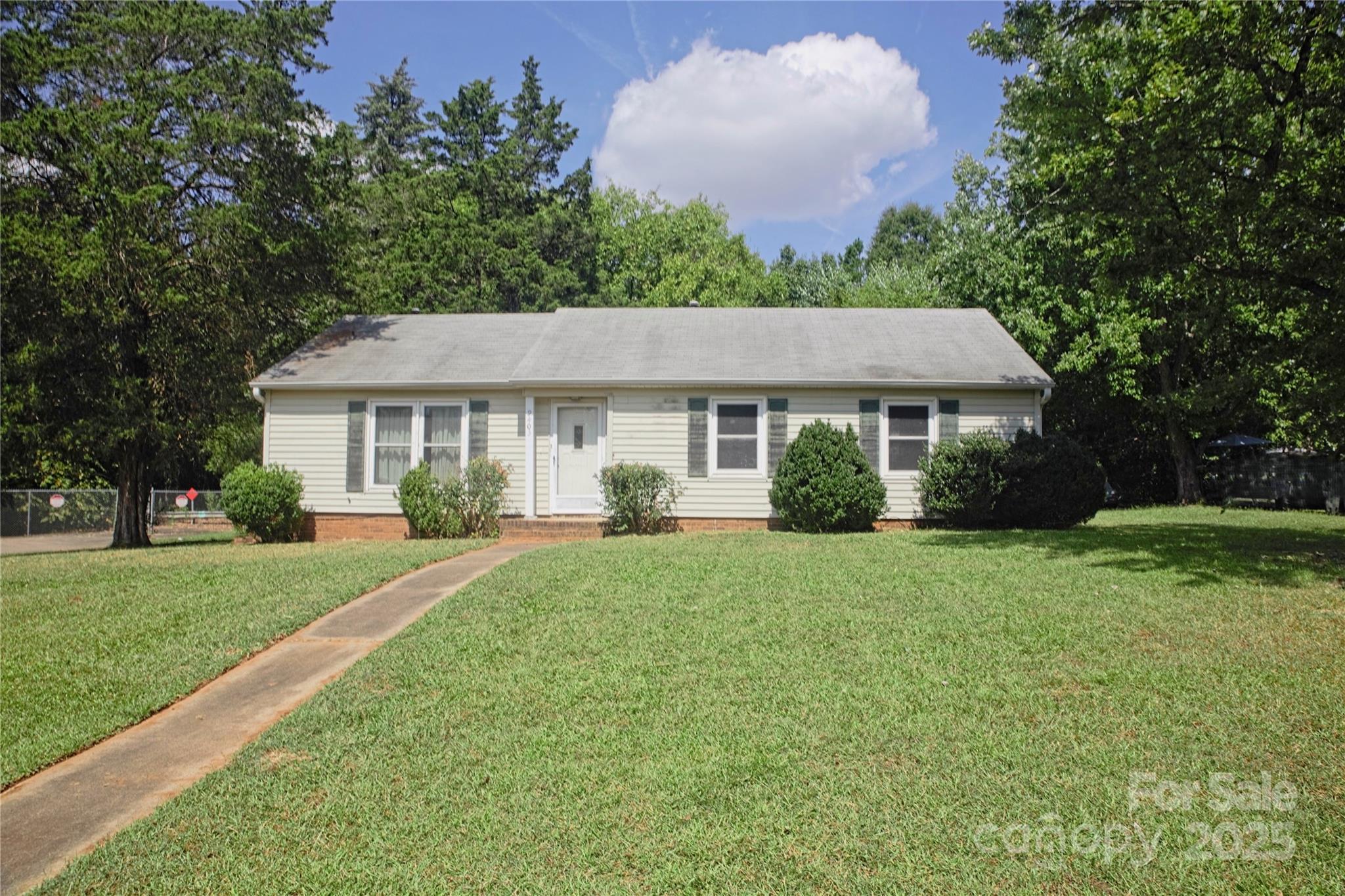 9403 Deer Run Court Charlotte NC 28273