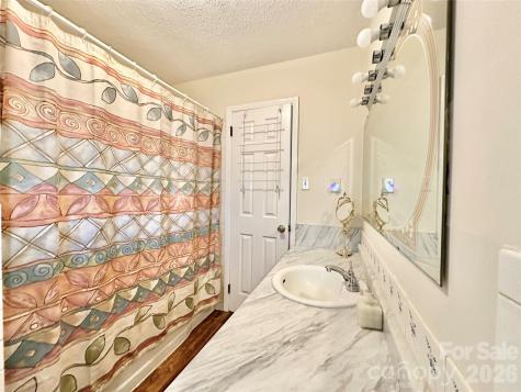 1577 Catawba Terrace Lenoir NC 28645