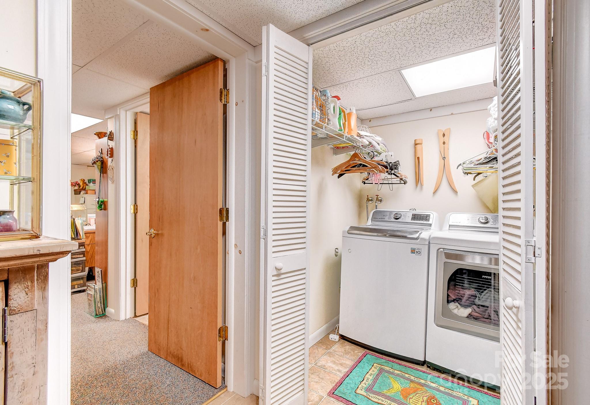 75 S Black Oak Drive Asheville NC 28804