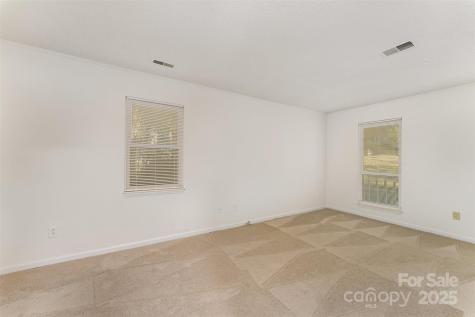 2319 Oak Leigh Drive Charlotte NC 28262