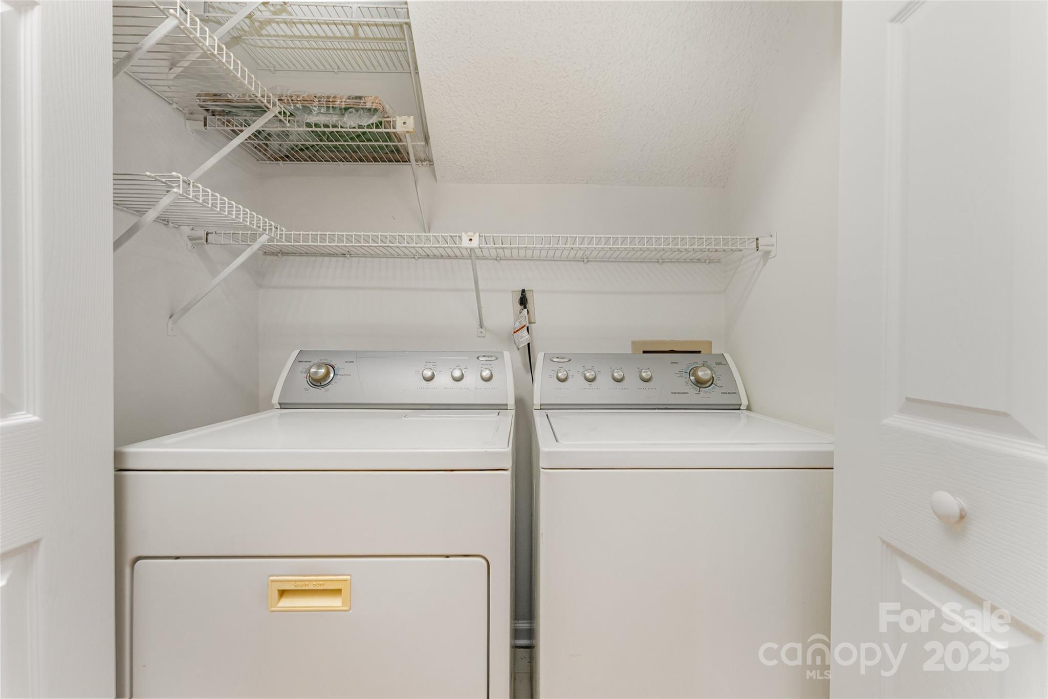 2319 Oak Leigh Drive Charlotte NC 28262