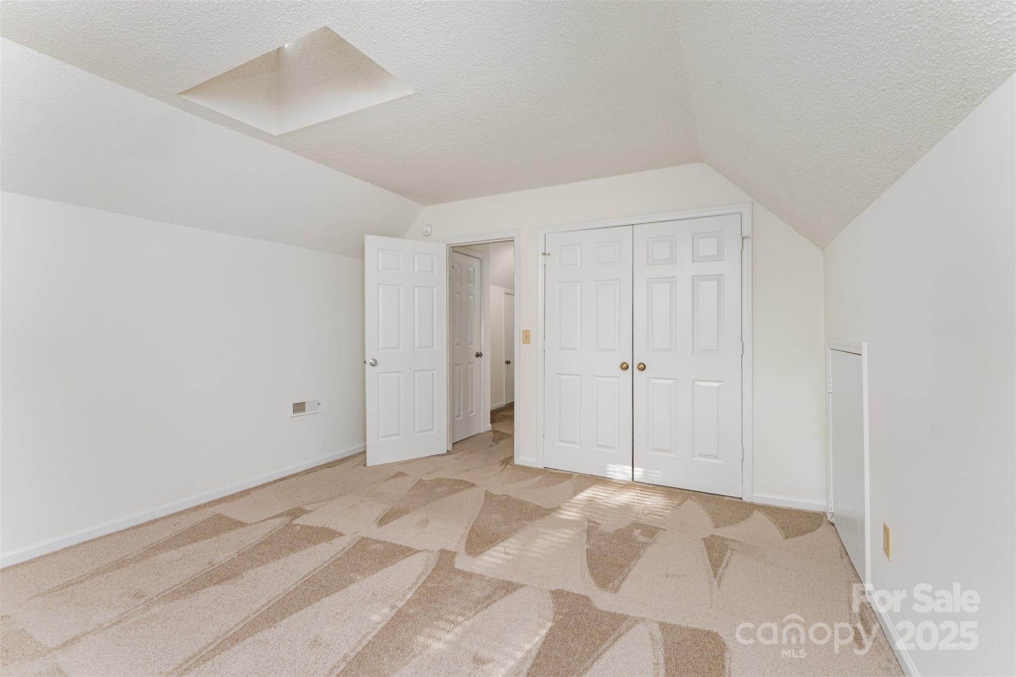 2319 Oak Leigh Drive Charlotte NC 28262