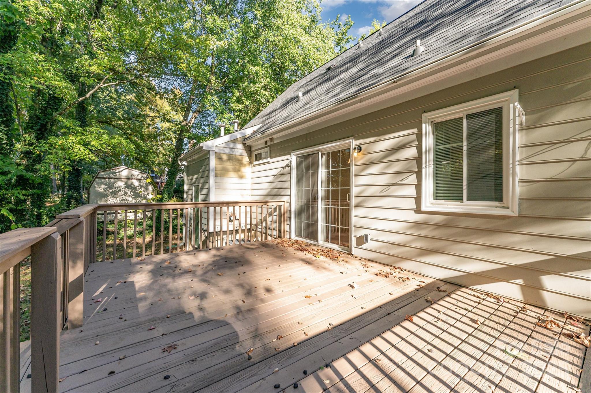 2319 Oak Leigh Drive Charlotte NC 28262