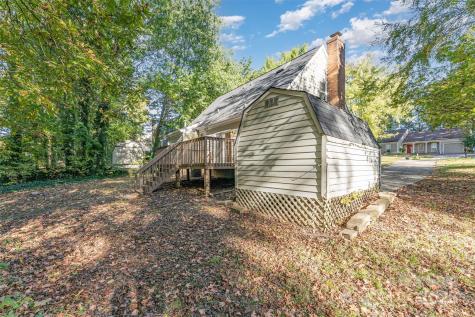 2319 Oak Leigh Drive Charlotte NC 28262