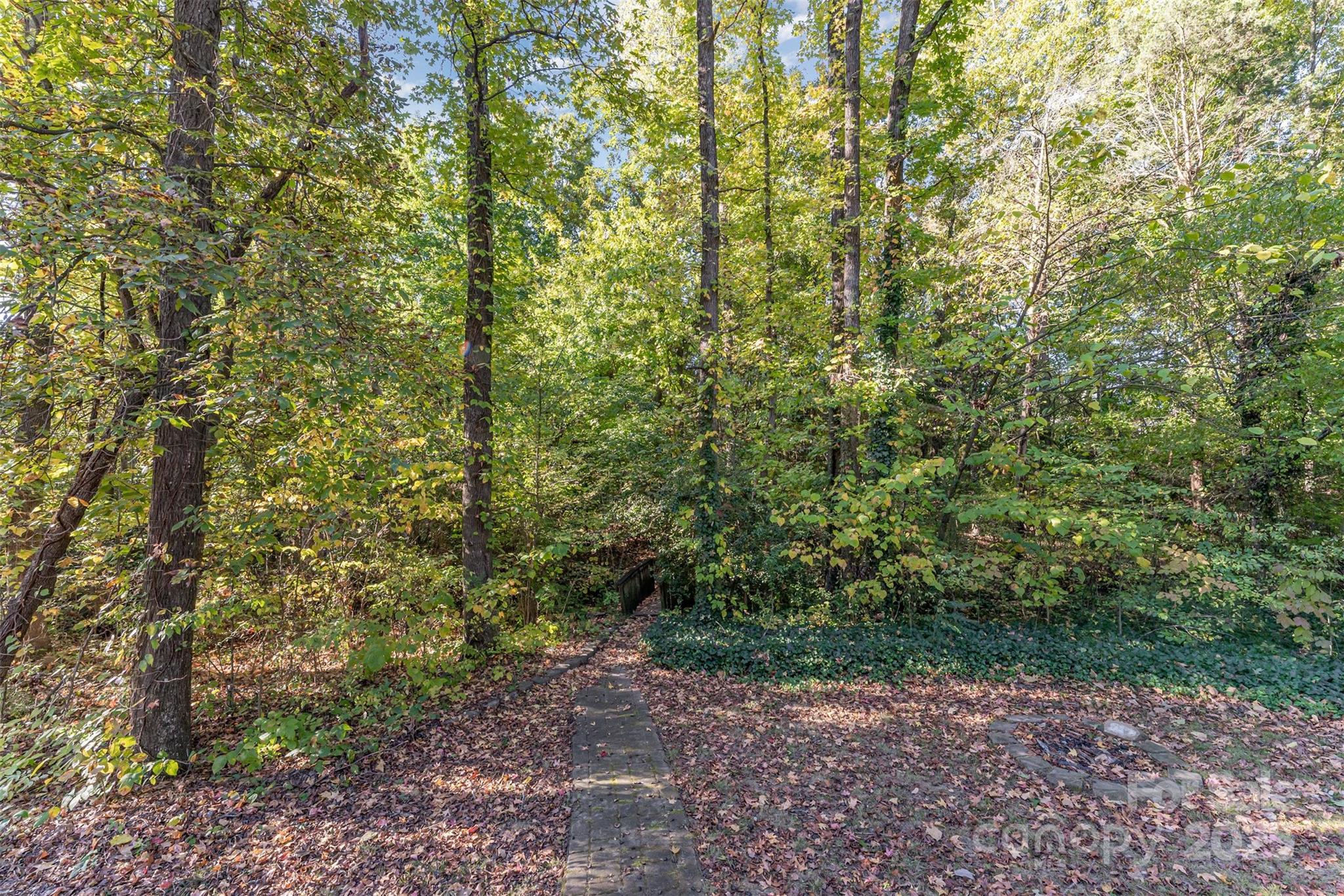 2319 Oak Leigh Drive Charlotte NC 28262