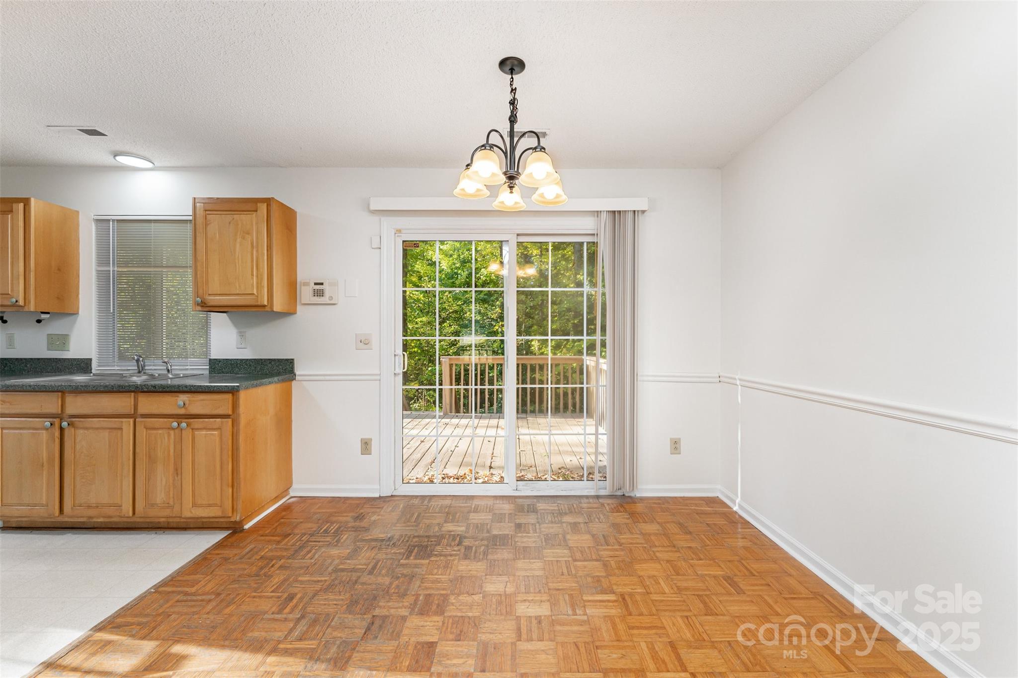 2319 Oak Leigh Drive Charlotte NC 28262