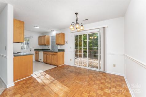 2319 Oak Leigh Drive Charlotte NC 28262