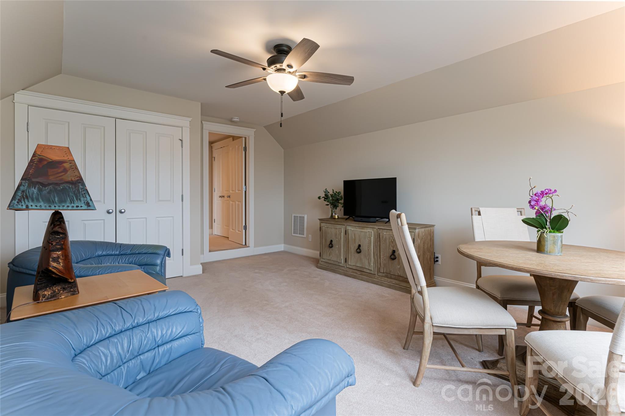 16 Dearborn Street Asheville NC 28803