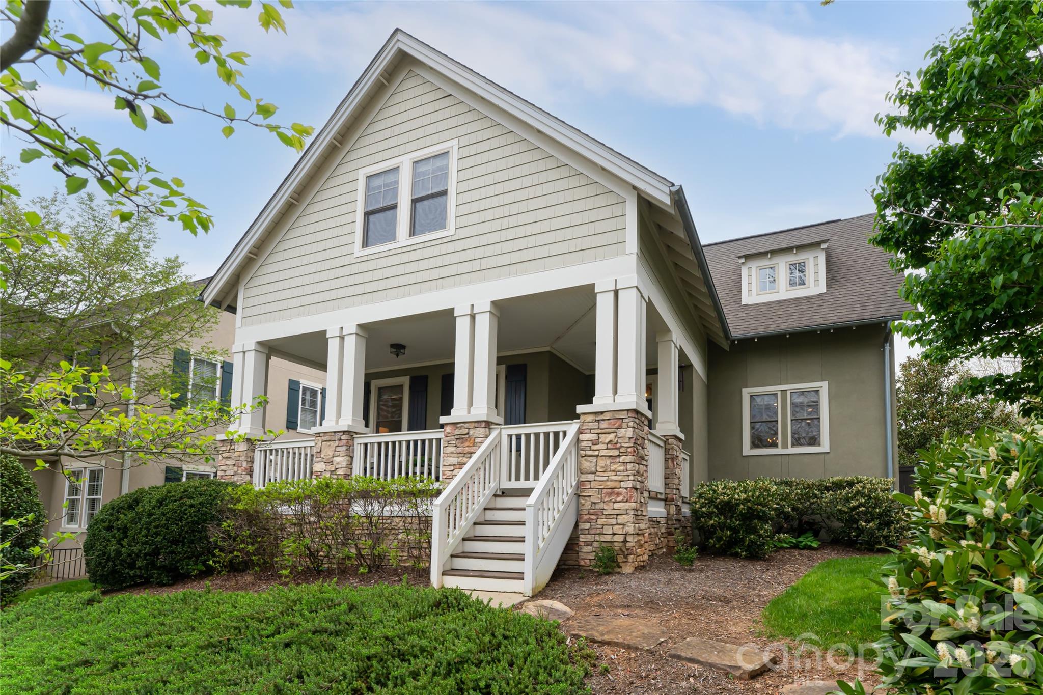 16 Dearborn Street Asheville NC 28803