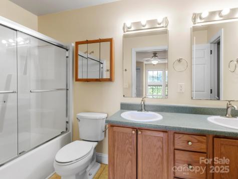 44 5th Avenue Asheville NC 28806