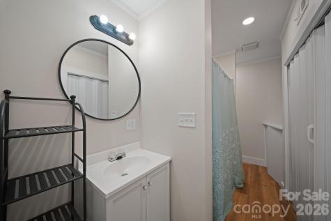 70 Melton Road Candler NC 28715