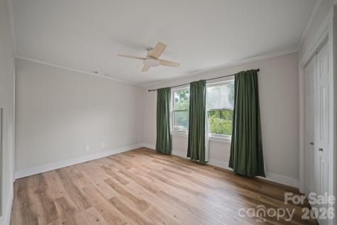 70 Melton Road Candler NC 28715