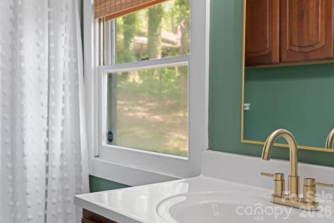70 Melton Road Candler NC 28715