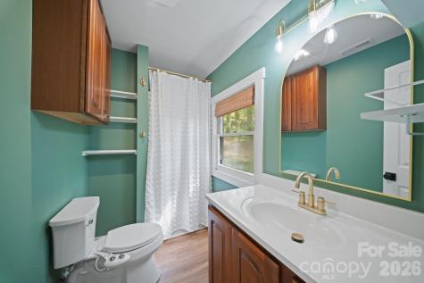 70 Melton Road Candler NC 28715