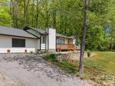 70 Melton Road Candler NC 28715